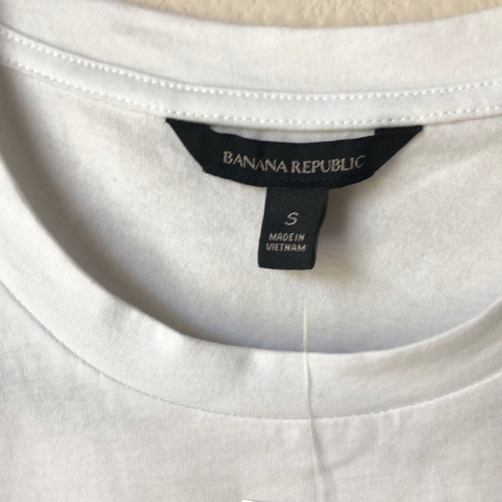 🛍️ Banana Republic Ruffle Top - Picture 3 of 6